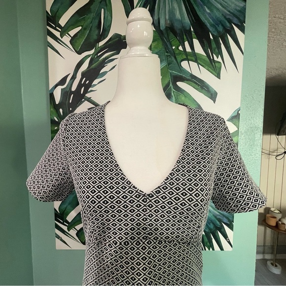 Paris Sunday Dresses & Skirts - ☄️MARCH MADNESS MARKDOWN! Final Price